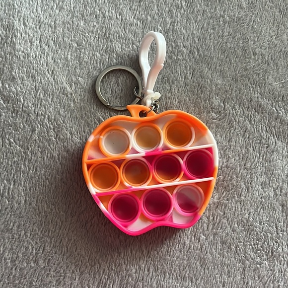 Pop it’s - Picture 3 of 11